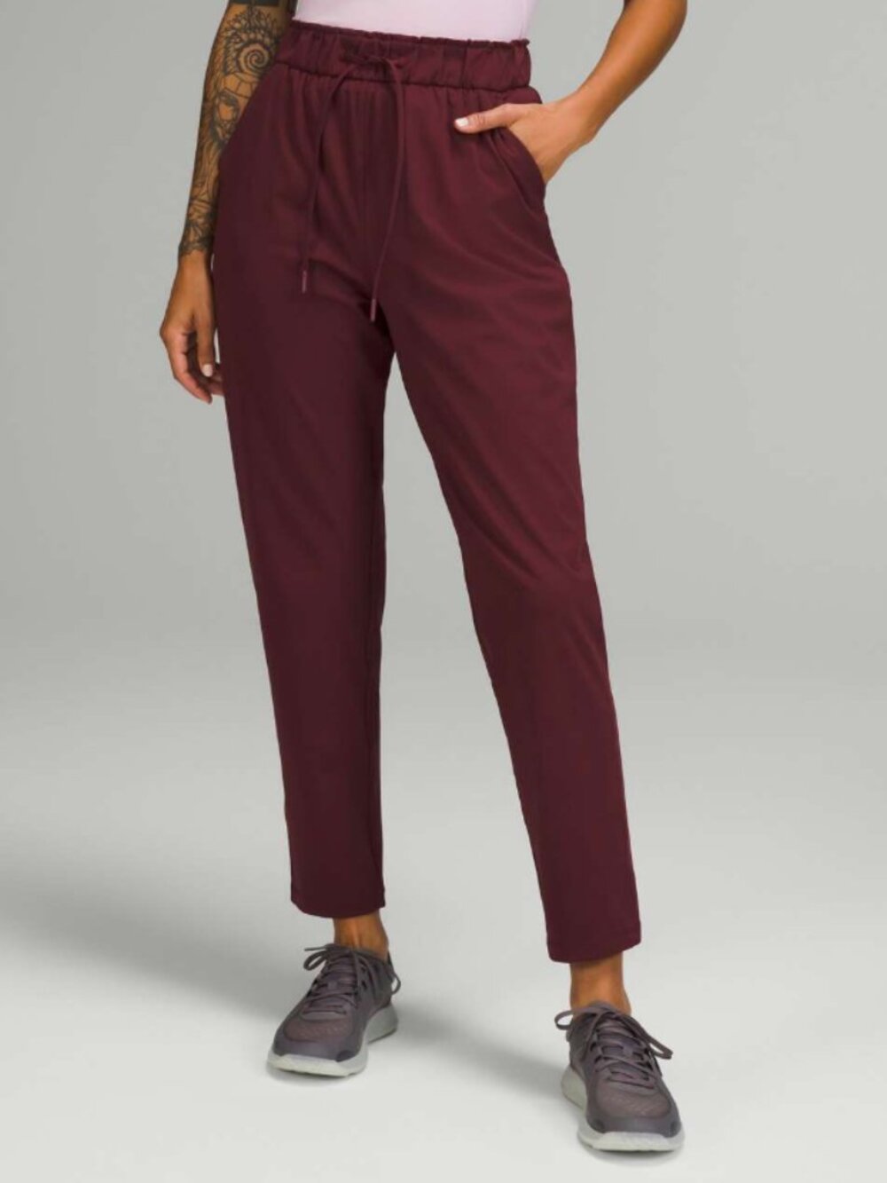 Lululemon Stretch High-Rise Pant 7/8 length Red Merlot size 4